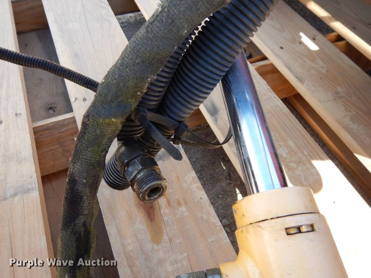 image for item DH6696 Toro Groundmaster broom