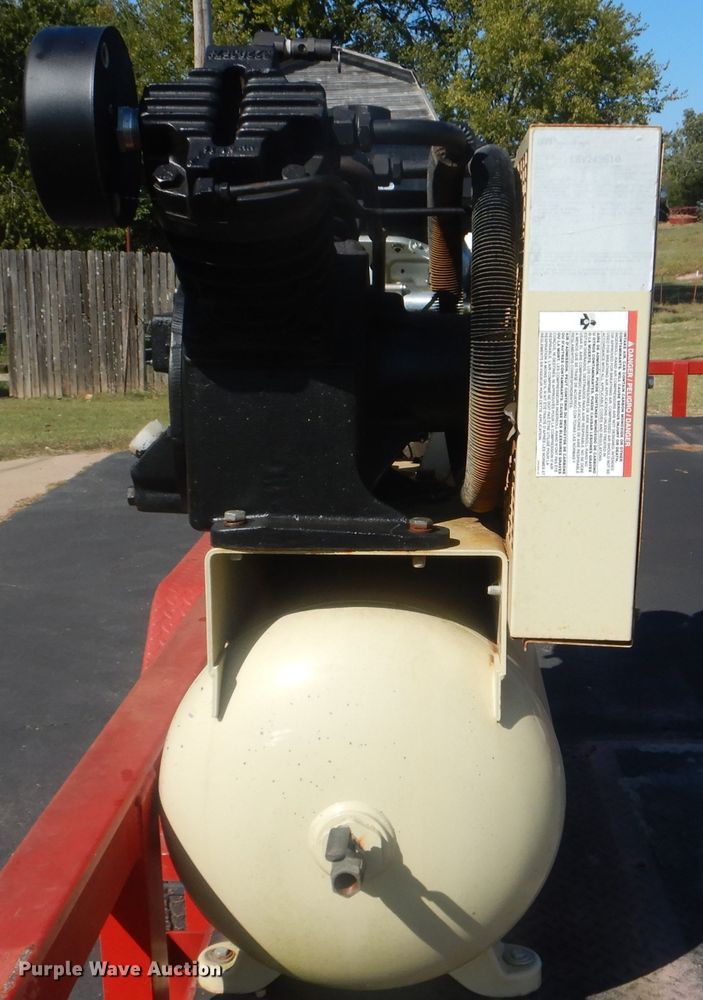 image for item DI0466 Ingersoll Rand 2475  air compressor
