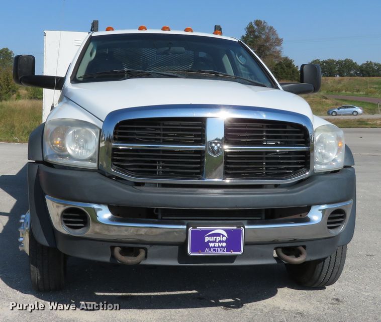 image for item DI3755 2008 Dodge Ram 5550HD  utility truck