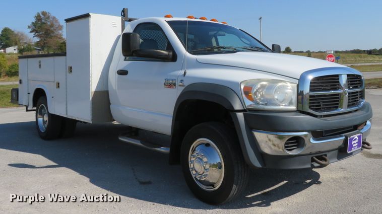 image for item DI3755 2008 Dodge Ram 5550HD  utility truck
