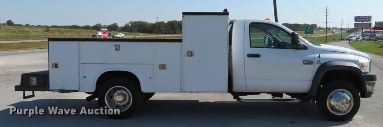 image for item DI3755 2008 Dodge Ram 5550HD  utility truck