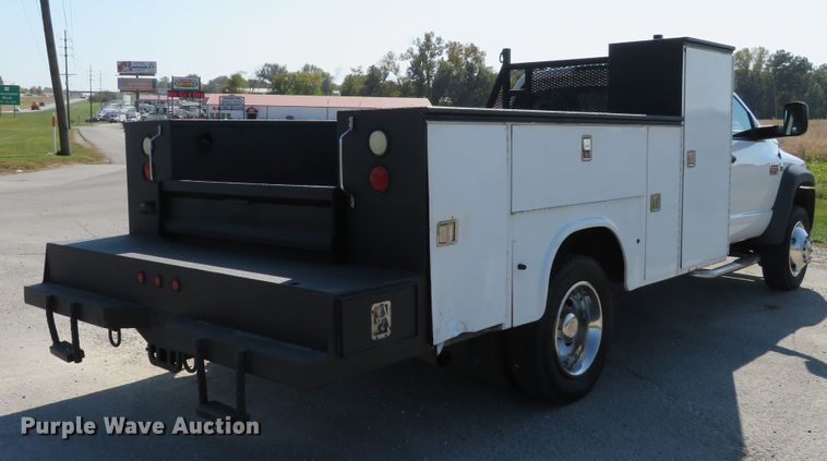 image for item DI3755 2008 Dodge Ram 5550HD  utility truck