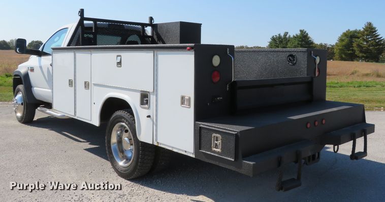 image for item DI3755 2008 Dodge Ram 5550HD  utility truck