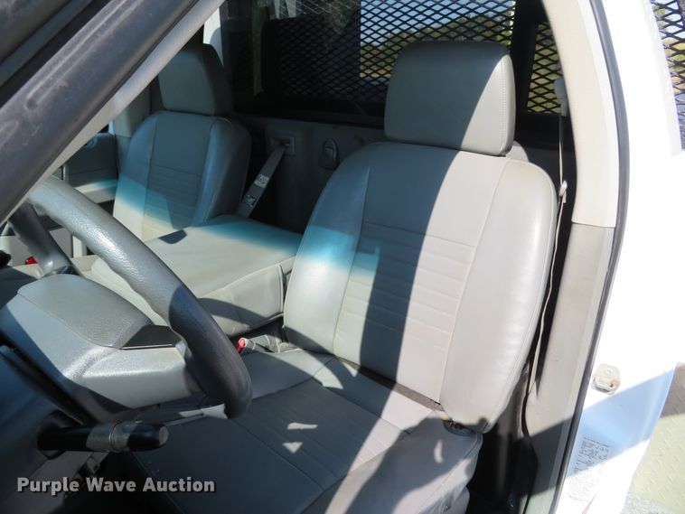 image for item DI3755 2008 Dodge Ram 5550HD  utility truck