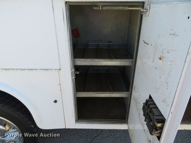 image for item DI3755 2008 Dodge Ram 5550HD  utility truck