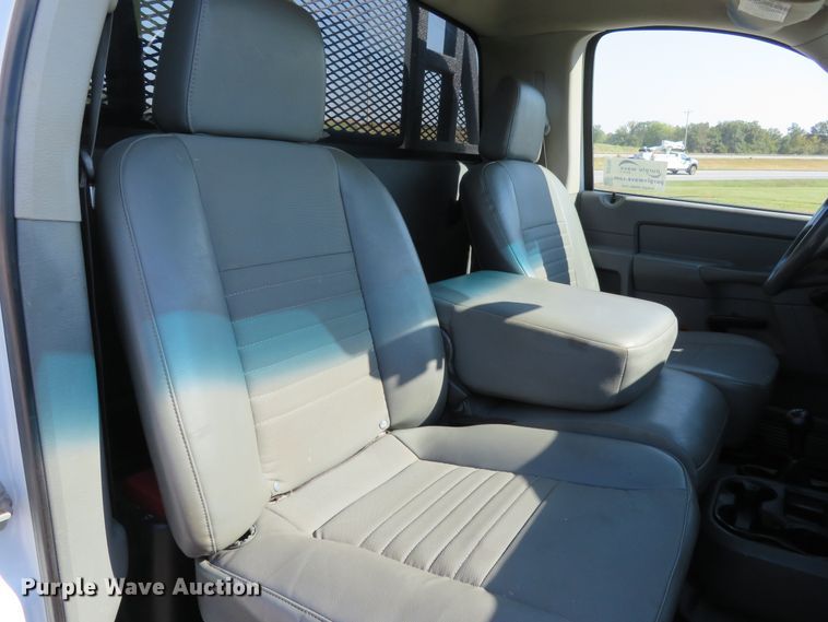 image for item DI3755 2008 Dodge Ram 5550HD  utility truck