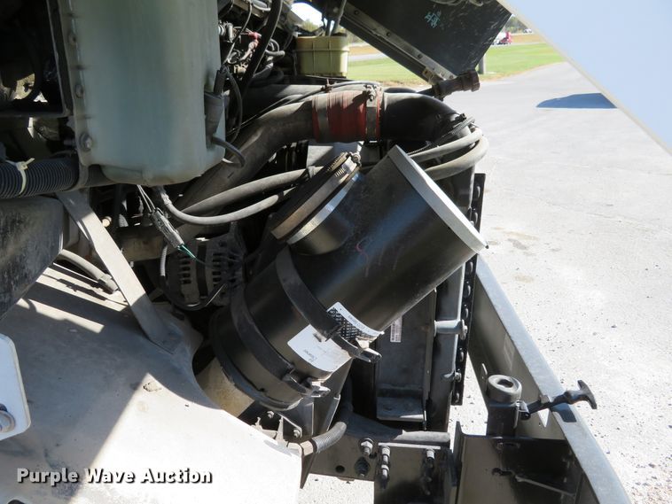 image for item DI3777 2000 Freightliner MT45  delivery truck