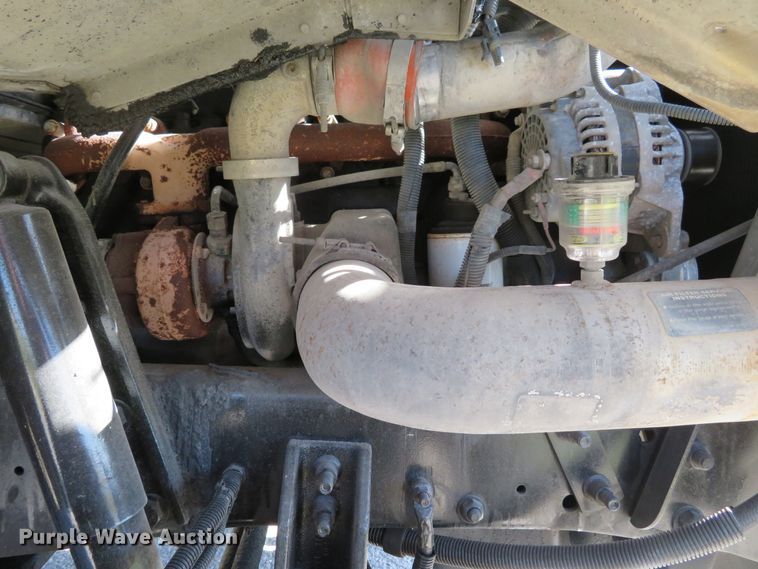 image for item DI3777 2000 Freightliner MT45  delivery truck