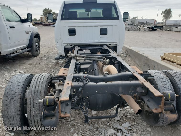 image for item DI5008 2015 Dodge Ram 5500HD  truck cab and chassis
