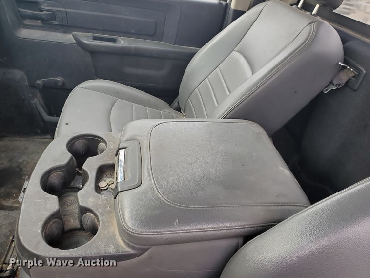 image for item DI5008 2015 Dodge Ram 5500HD  truck cab and chassis