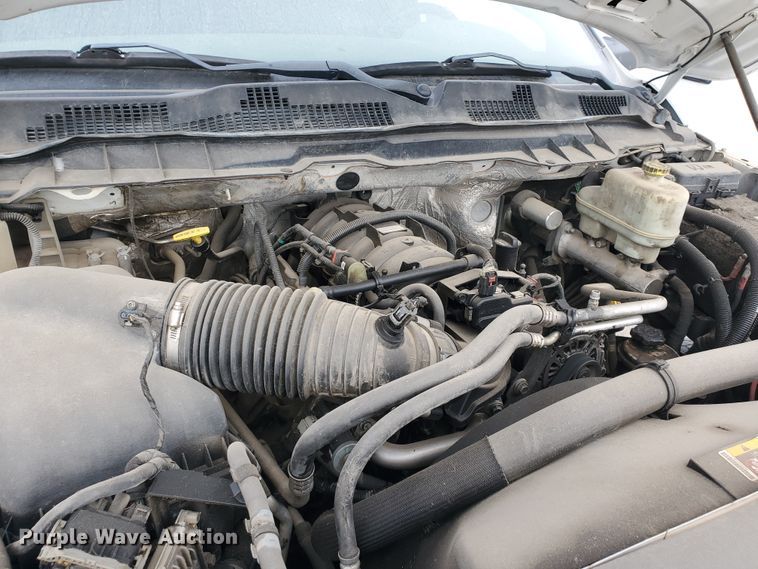 image for item DI5008 2015 Dodge Ram 5500HD  truck cab and chassis