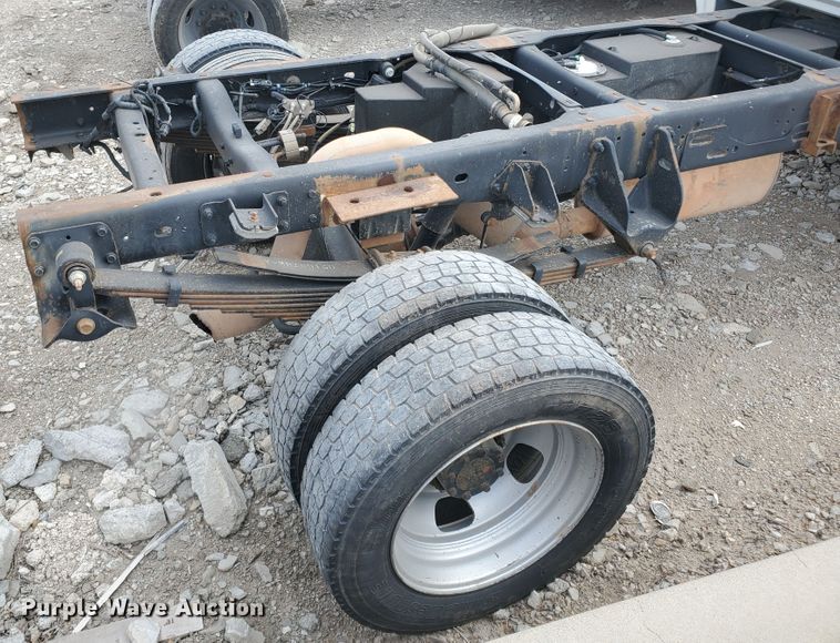 image for item DI5008 2015 Dodge Ram 5500HD  truck cab and chassis