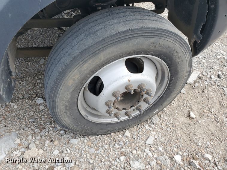 image for item DI5008 2015 Dodge Ram 5500HD  truck cab and chassis