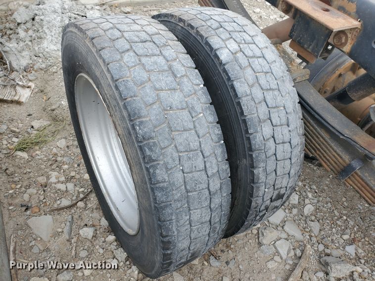 image for item DI5008 2015 Dodge Ram 5500HD  truck cab and chassis