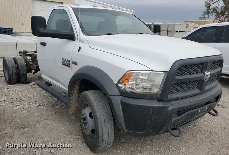image for item DI5010 2015 Dodge Ram 5500HD  truck cab and chassis