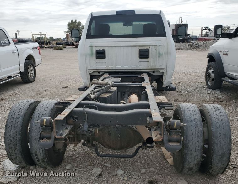 image for item DI5010 2015 Dodge Ram 5500HD  truck cab and chassis