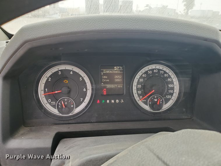 image for item DI5010 2015 Dodge Ram 5500HD  truck cab and chassis