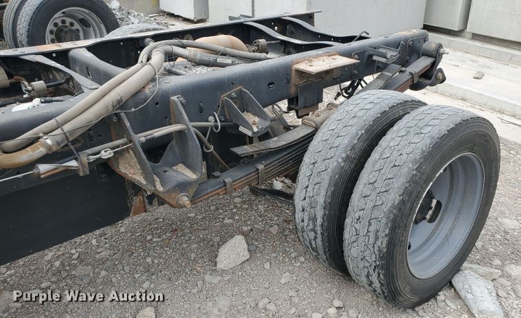 image for item DI5010 2015 Dodge Ram 5500HD  truck cab and chassis