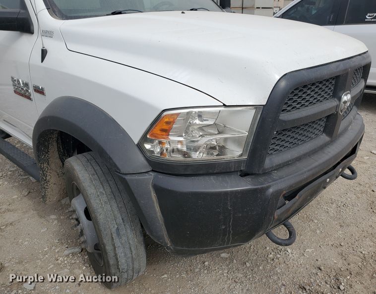 image for item DI5010 2015 Dodge Ram 5500HD  truck cab and chassis