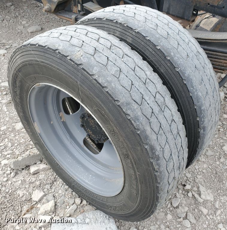 image for item DI5010 2015 Dodge Ram 5500HD  truck cab and chassis