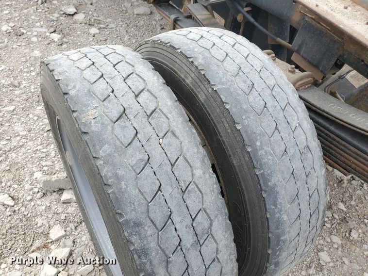 image for item DI5010 2015 Dodge Ram 5500HD  truck cab and chassis