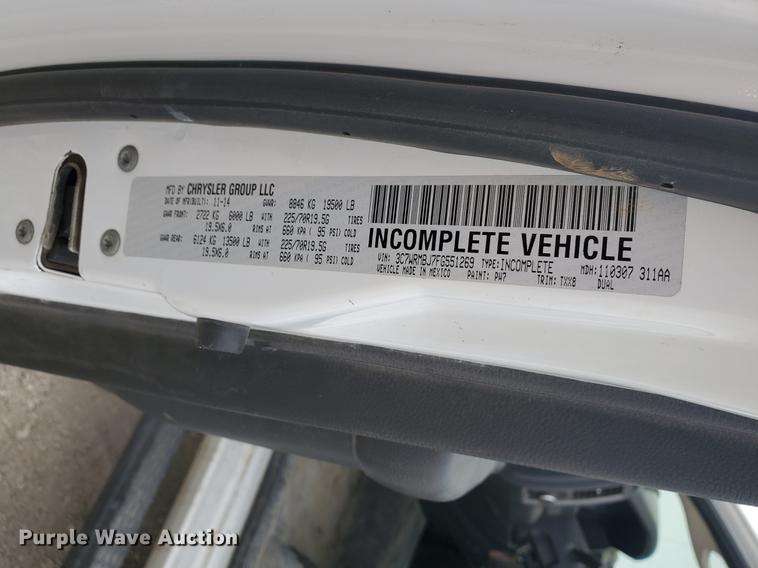 image for item DI5010 2015 Dodge Ram 5500HD  truck cab and chassis