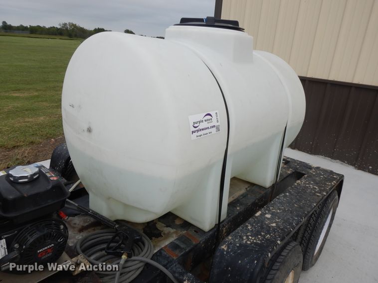 image for item DI7729 2006 Multiquip pressure washer trailer