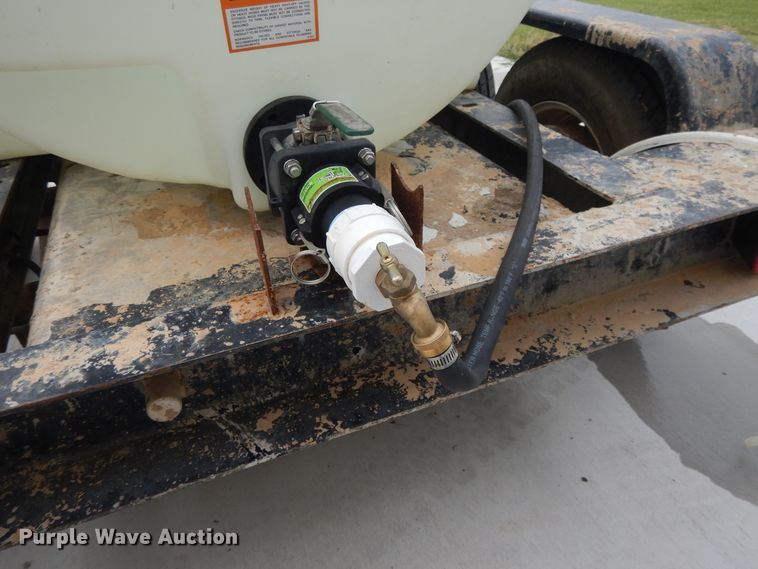 image for item DI7729 2006 Multiquip pressure washer trailer