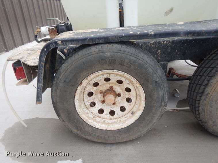 image for item DI7729 2006 Multiquip pressure washer trailer