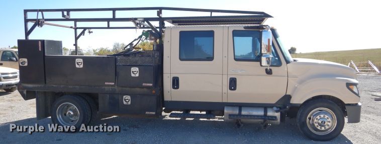 image for item DI8331 2013 International TerraStar  Crew Cab flatbed truck