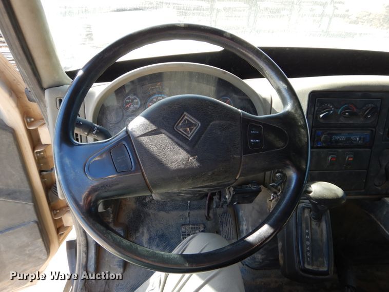 image for item DI8331 2013 International TerraStar  Crew Cab flatbed truck