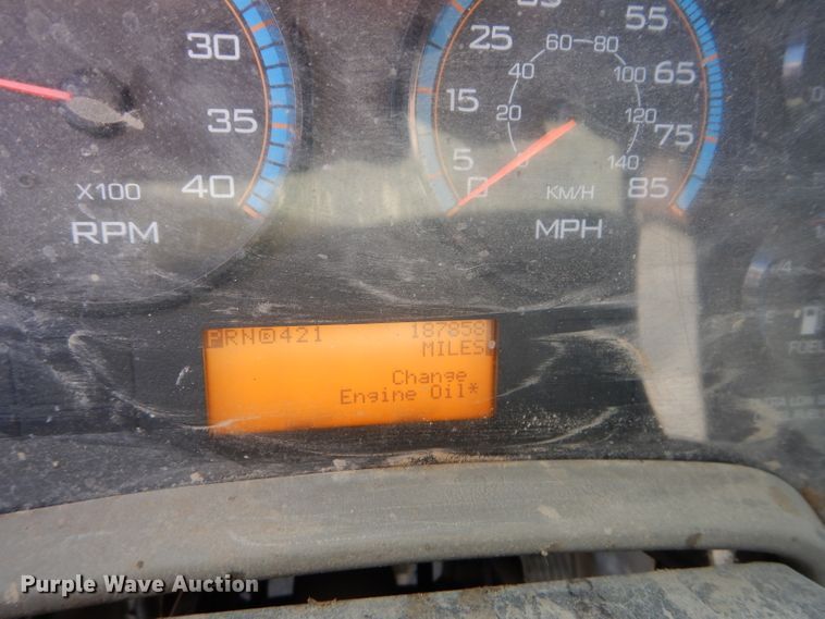 image for item DI8331 2013 International TerraStar  Crew Cab flatbed truck