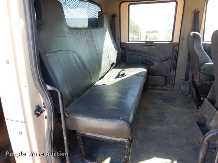 image for item DI8331 2013 International TerraStar  Crew Cab flatbed truck