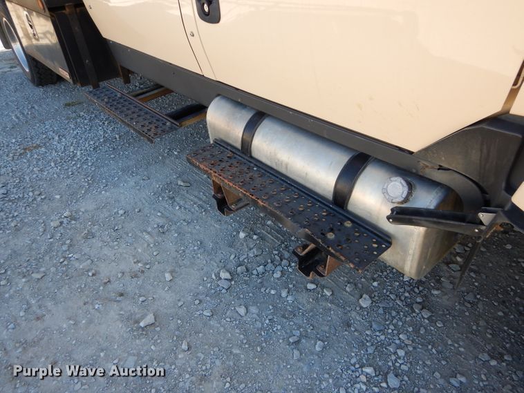 image for item DI8331 2013 International TerraStar  Crew Cab flatbed truck