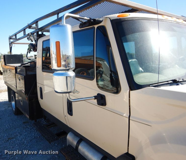 image for item DI8331 2013 International TerraStar  Crew Cab flatbed truck