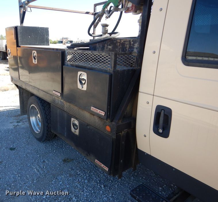 image for item DI8331 2013 International TerraStar  Crew Cab flatbed truck