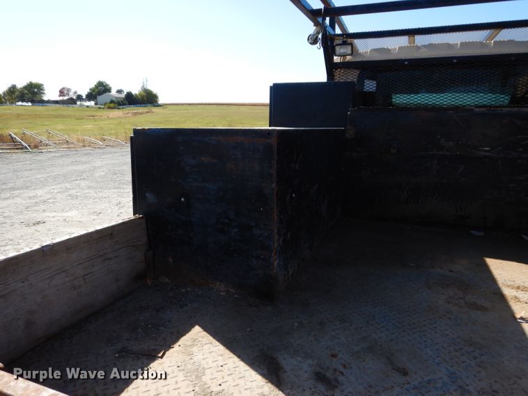 image for item DI8331 2013 International TerraStar  Crew Cab flatbed truck