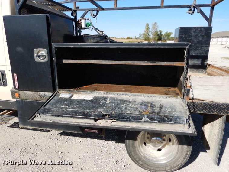 image for item DI8331 2013 International TerraStar  Crew Cab flatbed truck