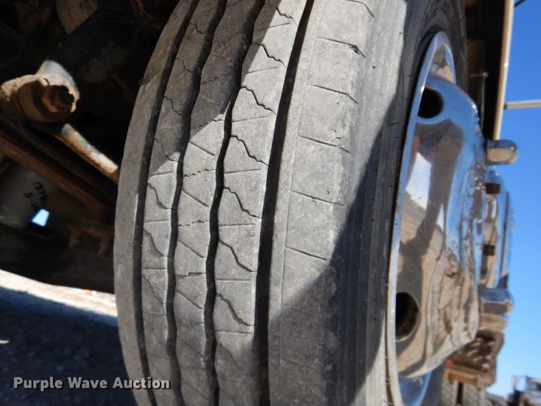 image for item DI8331 2013 International TerraStar  Crew Cab flatbed truck