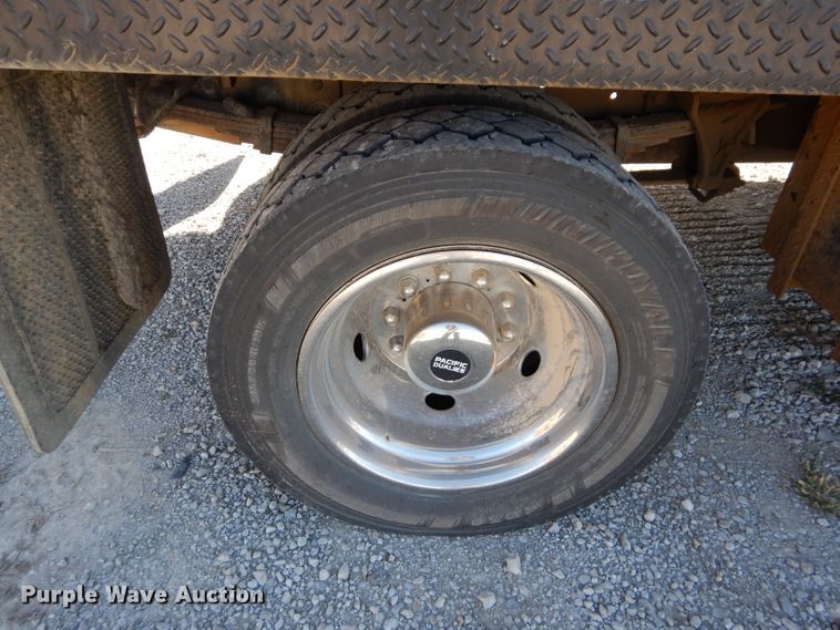 image for item DI8331 2013 International TerraStar  Crew Cab flatbed truck