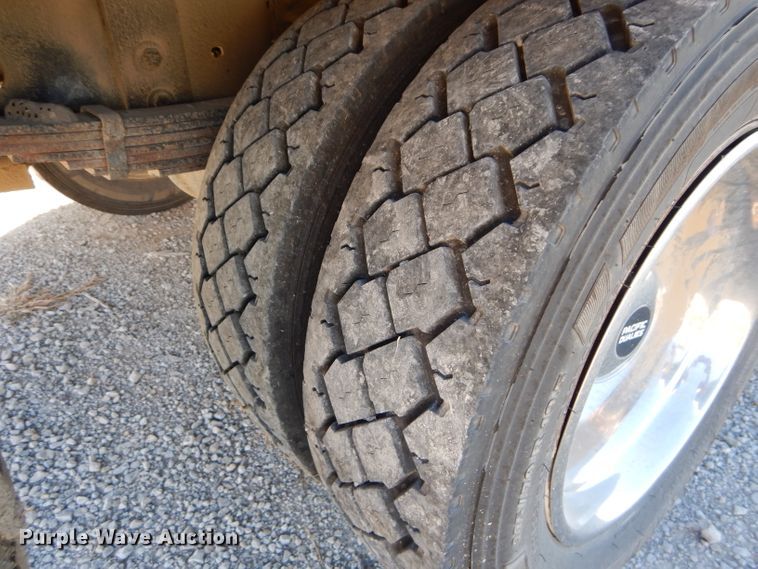 image for item DI8331 2013 International TerraStar  Crew Cab flatbed truck