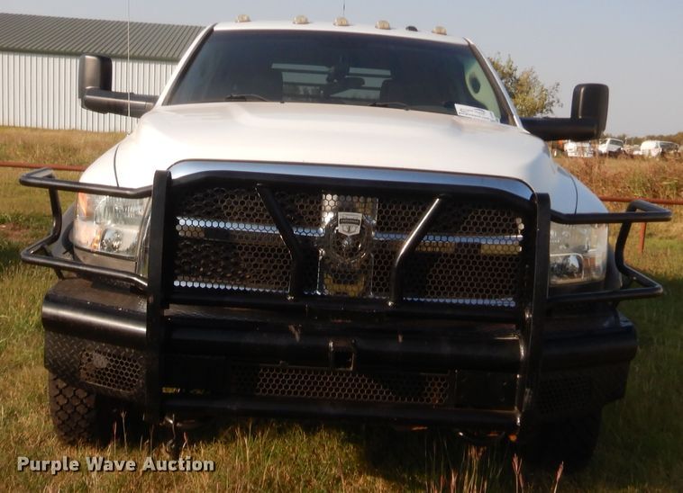 image for item DJ2046 2013 Dodge Ram 5500  Crew Cab flatbed truck