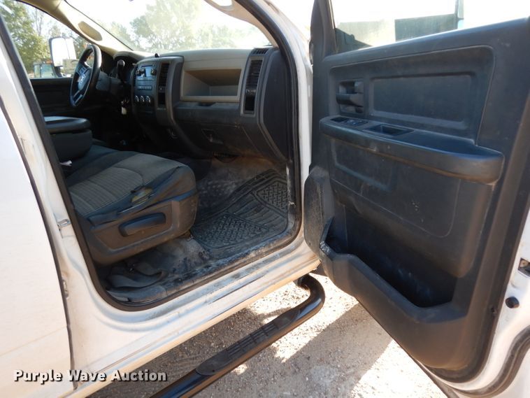 image for item DJ6593 2012 Dodge Ram 4500  Crew Cab flatbed truck