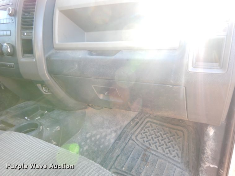 image for item DJ6593 2012 Dodge Ram 4500  Crew Cab flatbed truck