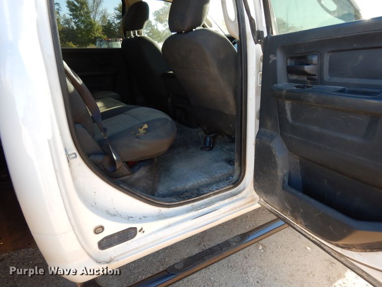 image for item DJ6593 2012 Dodge Ram 4500  Crew Cab flatbed truck