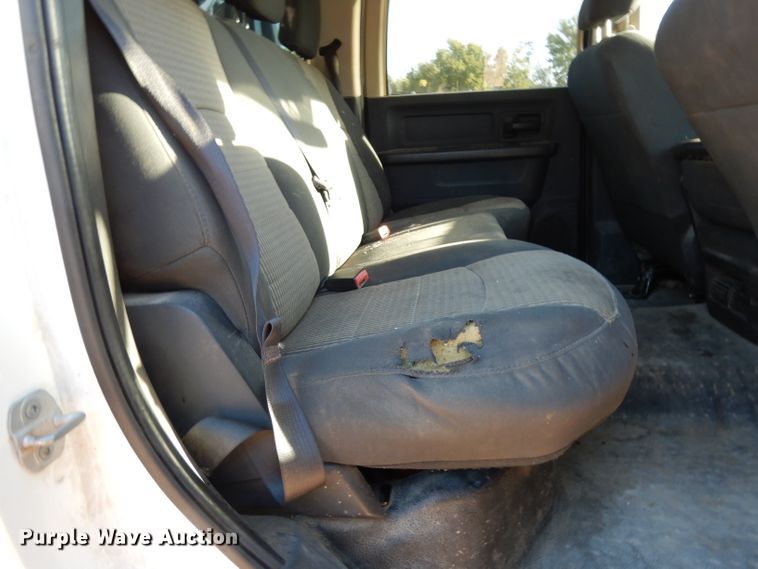 image for item DJ6593 2012 Dodge Ram 4500  Crew Cab flatbed truck