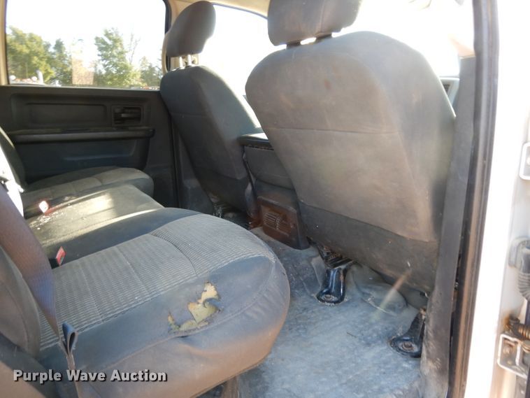 image for item DJ6593 2012 Dodge Ram 4500  Crew Cab flatbed truck