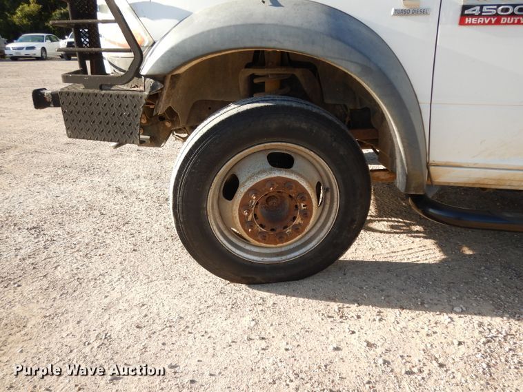 image for item DJ6593 2012 Dodge Ram 4500  Crew Cab flatbed truck