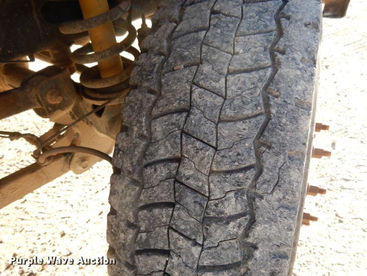 image for item DJ6593 2012 Dodge Ram 4500  Crew Cab flatbed truck