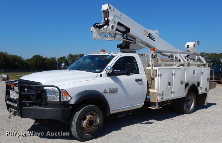 image for item DJ6607 2015 Dodge Ram 5500  bucket truck